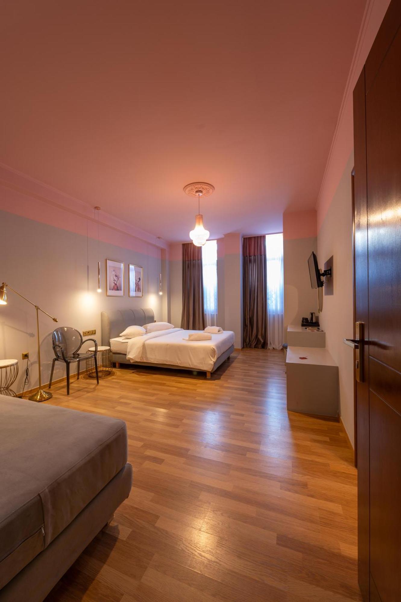 L Suites The Writer'S House Gythio Ngoại thất bức ảnh