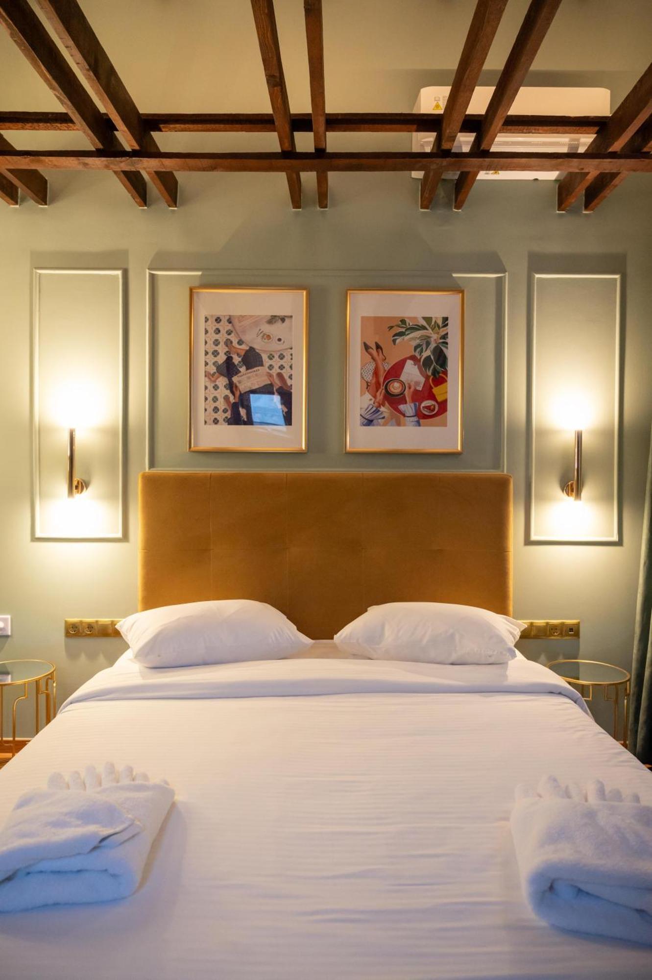 L Suites The Writer'S House Gythio Ngoại thất bức ảnh