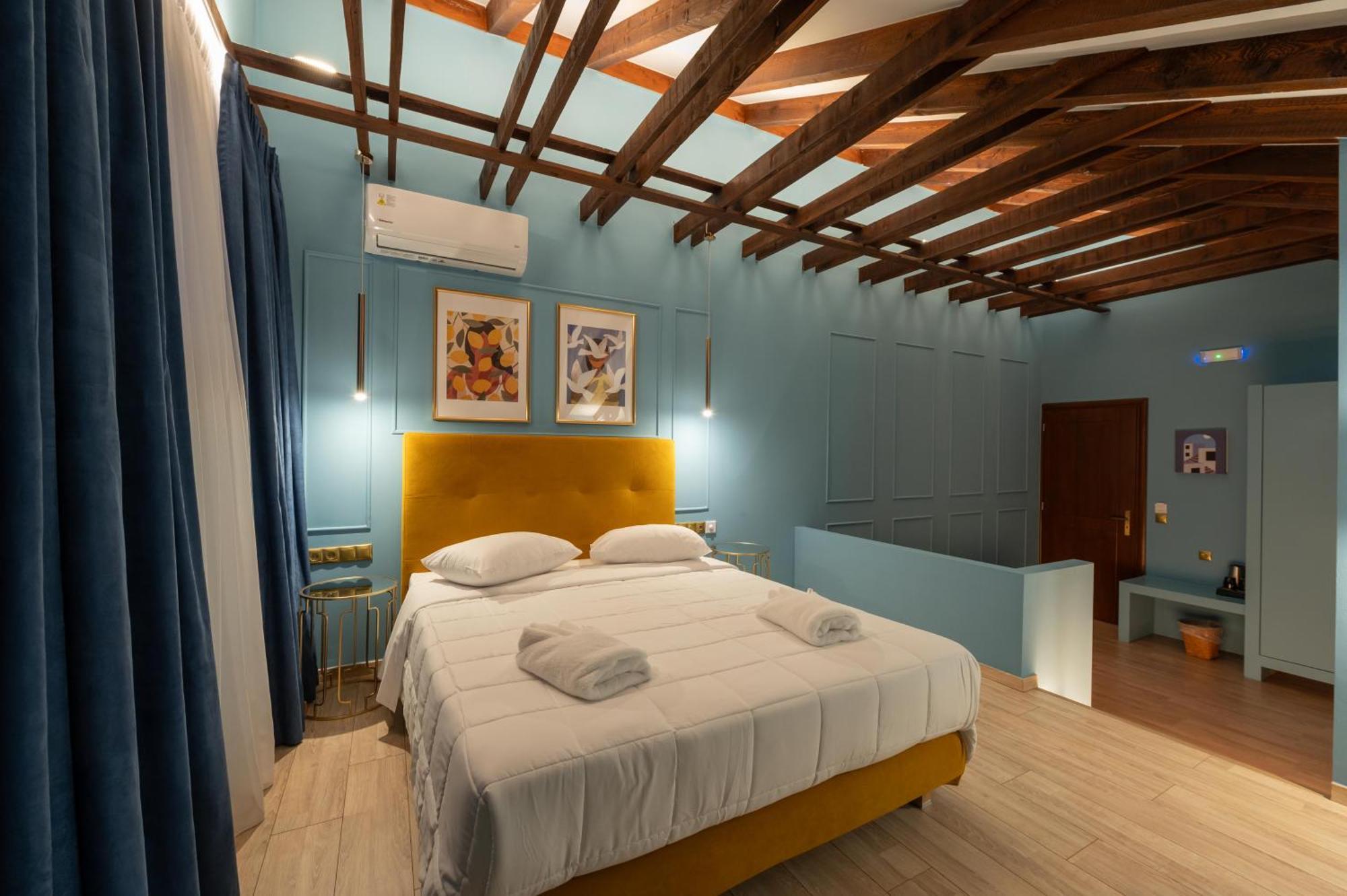 L Suites The Writer'S House Gythio Ngoại thất bức ảnh