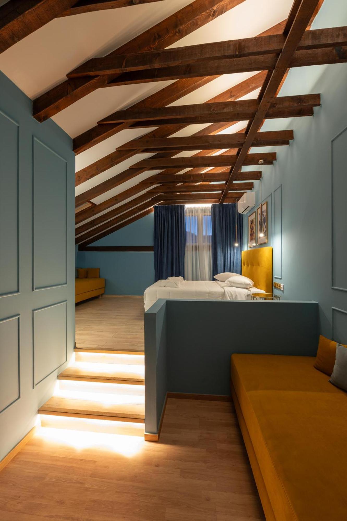 L Suites The Writer'S House Gythio Ngoại thất bức ảnh