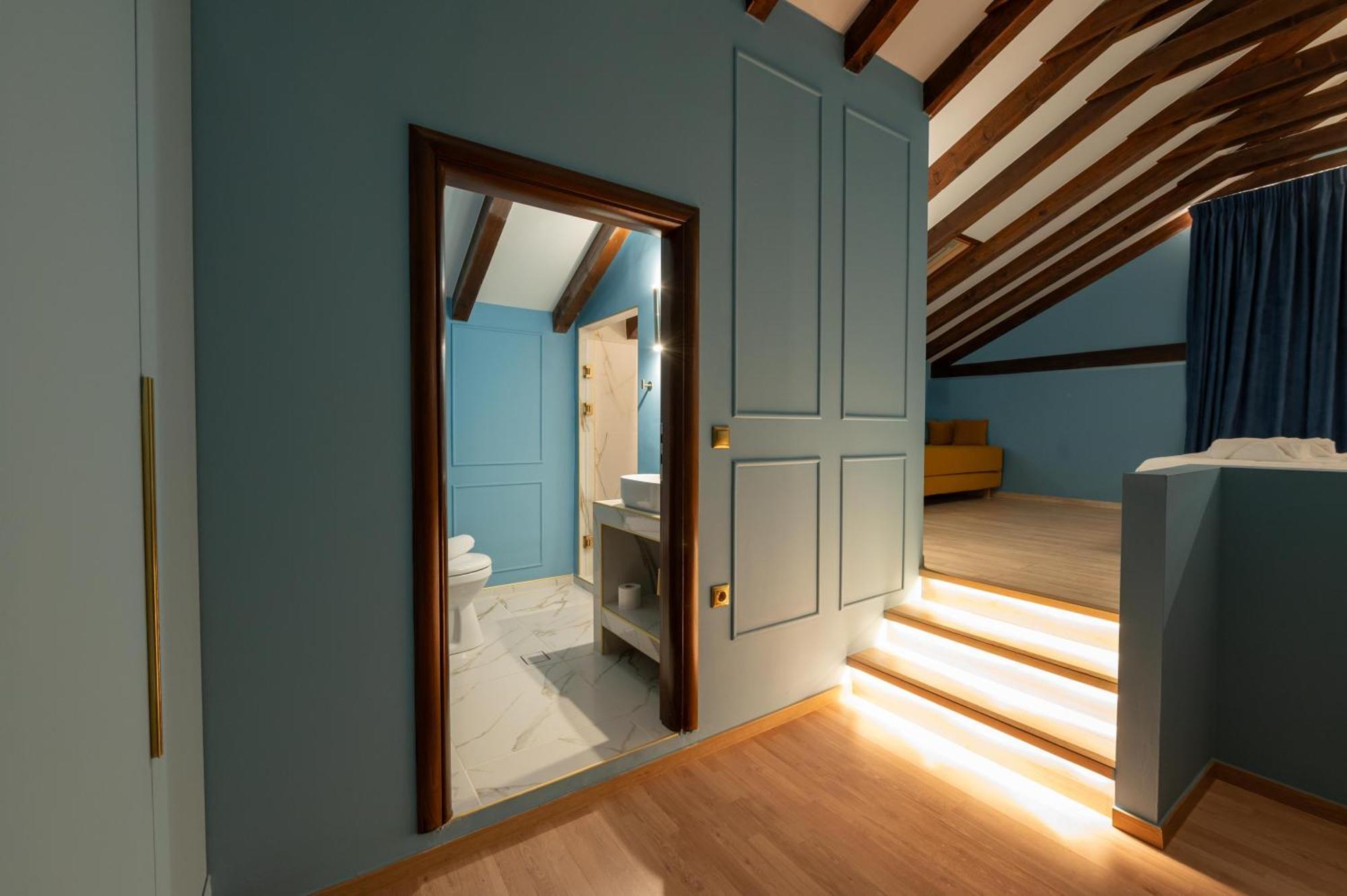 L Suites The Writer'S House Gythio Ngoại thất bức ảnh